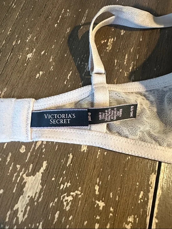 Victoria’s Secret very sexy push up bra 34D* - Picture 5 of 5